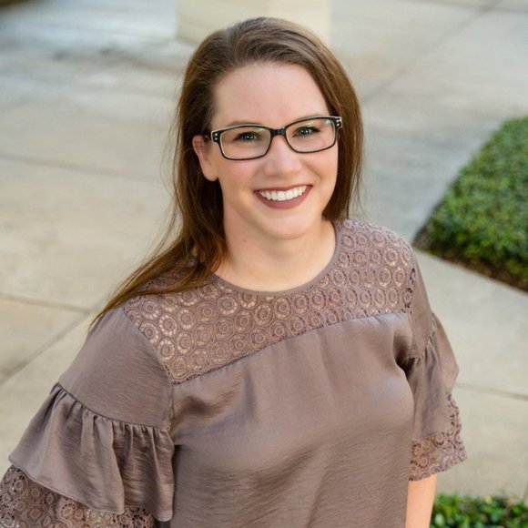 Meet your Posher, Jennifer - Picture 1 of 1